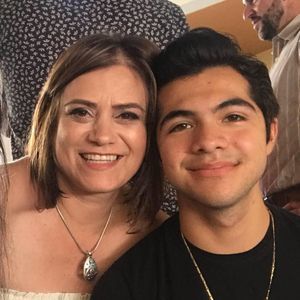 Meet your Posher, Eloisa